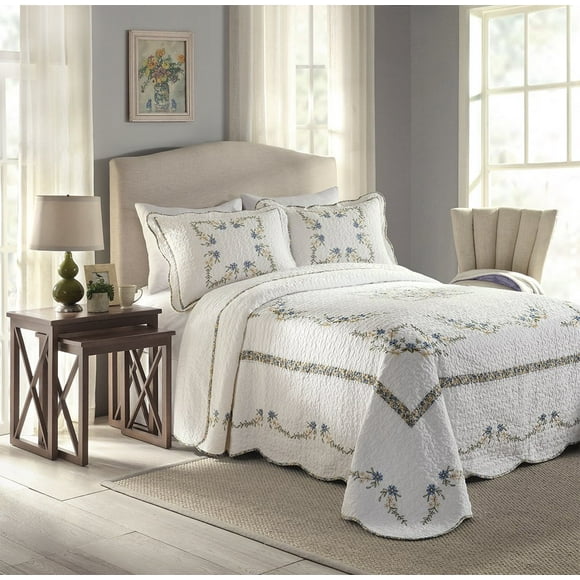 MODERN HEIRLOOM Heather Embroidered Bedspread - Lightweight Breathable All Seasons Bedding, Twin, Blue/White