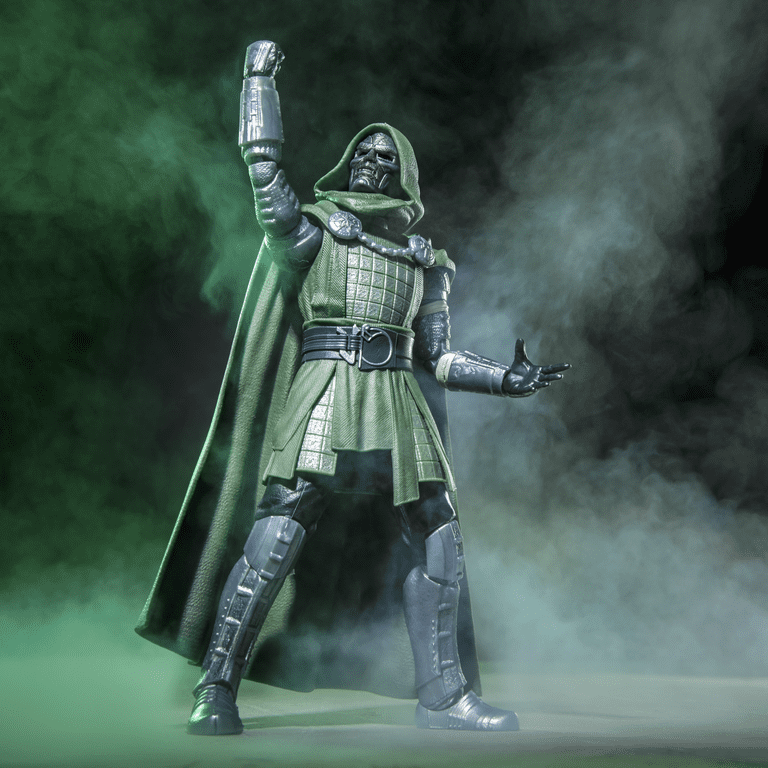 Marvel Legends Series Doctor Doom 6-Inch Action Figure photo 4