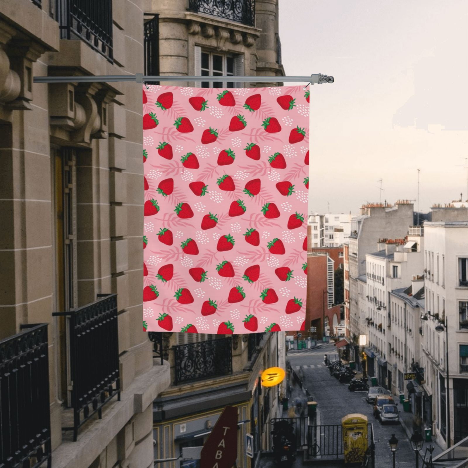 Vsdgher Strawberry Print Outdoor Decorative Flag 4x6ft, Suitable for outdoor decoration, can be hung indoors, on outdoor lawns, balconies, parties