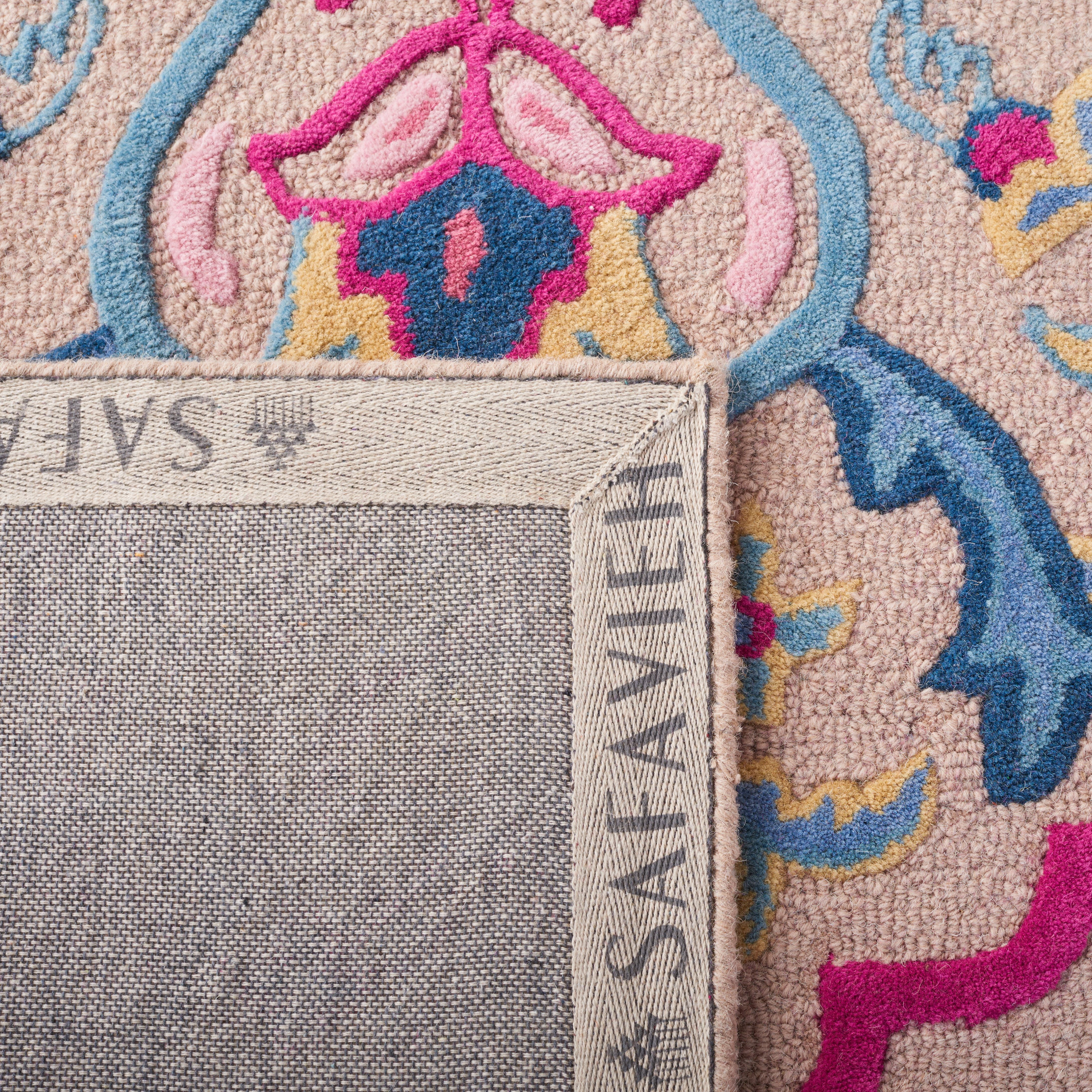SAFAVIEH Bellagio Rio Floral Wool Runner Rug, Light Pink/Multi, 2'3" x 11'