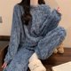 thumbnail image 4 of Conjunto de pijama de franela rosa para mujer, traje de pantalón de lana de Coral grueso, ropa de dormir cálida, ropa de salón suelta para el hogar, invierno, nuevo, 4 of 5