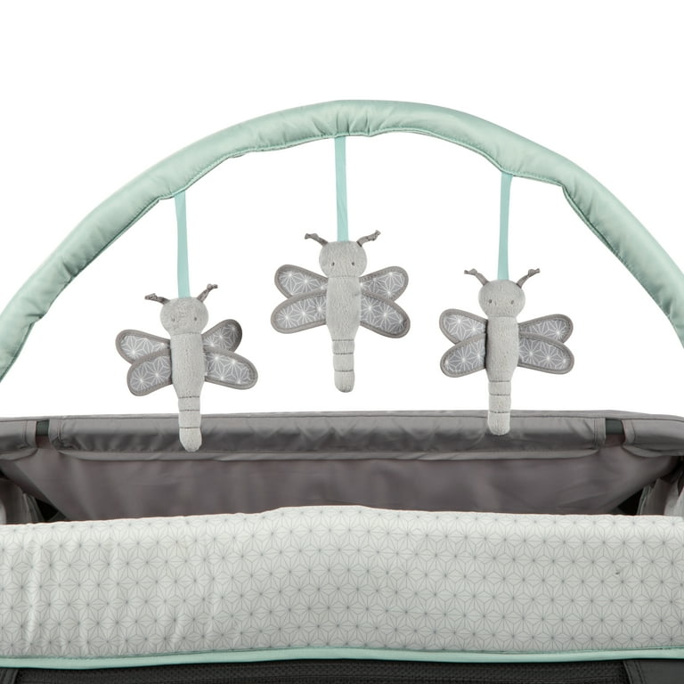 Monbebe Play Yard with Full Size Rocking Bassinet, Castle