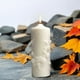 thumbnail image 5 of Vela aromática con forma de columna de rosa en relieve para San Valentín, ideal para dormitorio, sala de estar, baño y regalo festivo., 5 of 6