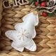 thumbnail image 4 of Adorno Navideño Colgante de Tela Rojo y Blanco | Adorno para Puerta de Árbol de Navidad | Decoración Navideña Duradera y Reutilizable con Cuerda | Decoración Festiva para Interiores y Exteriores, 4 of 6