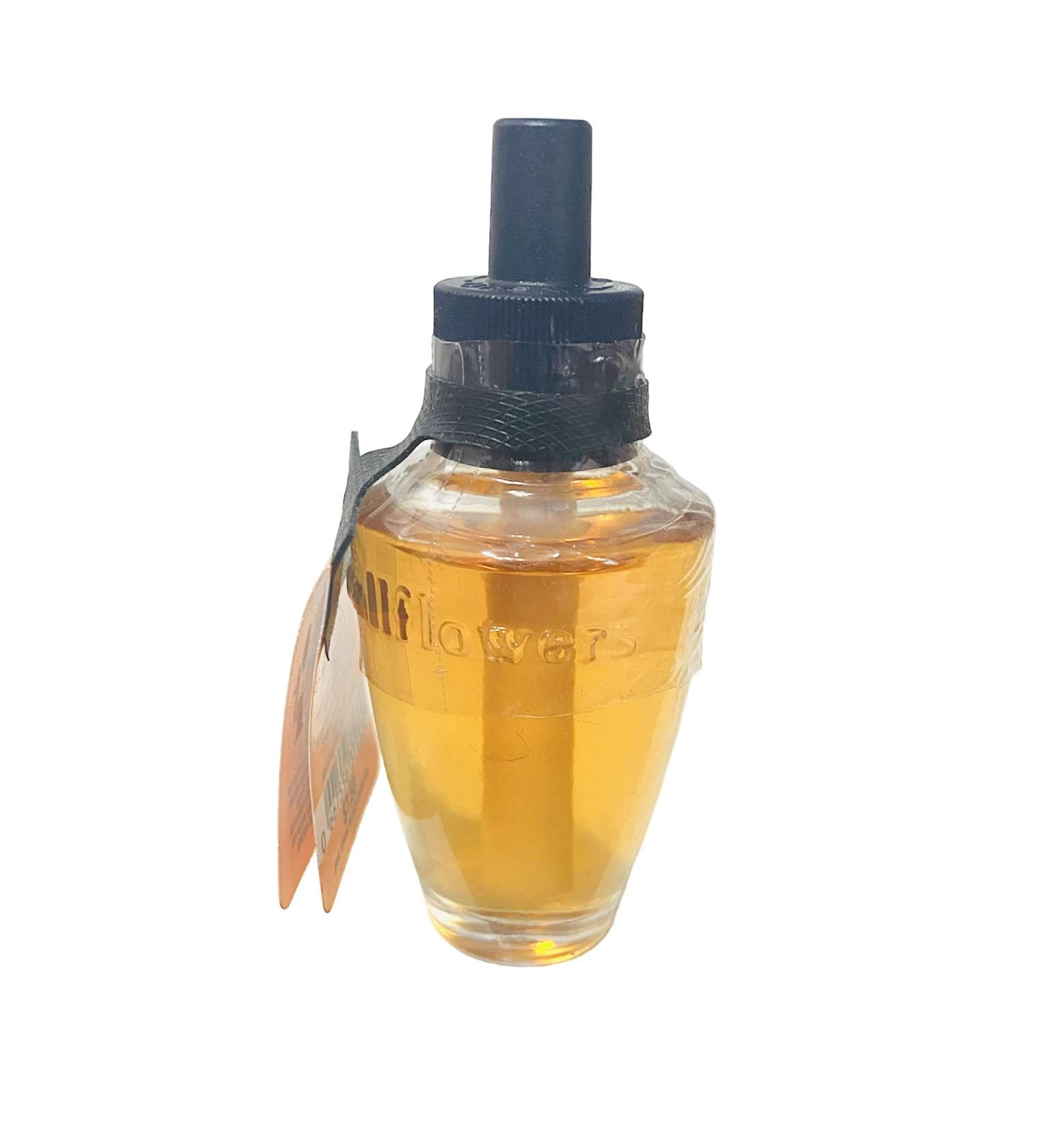 Bath & Body Works Hop To It Sweet Carrot Cake Wallflower Fragrance Bulb 0.8 fl oz