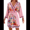 thumbnail image 1 of Vestido Mini Informal con Cuello en V, Estampado Floral, Mangas Acampanadas y Cintura Elástica para Mujer. Rosa M, 1 of 10