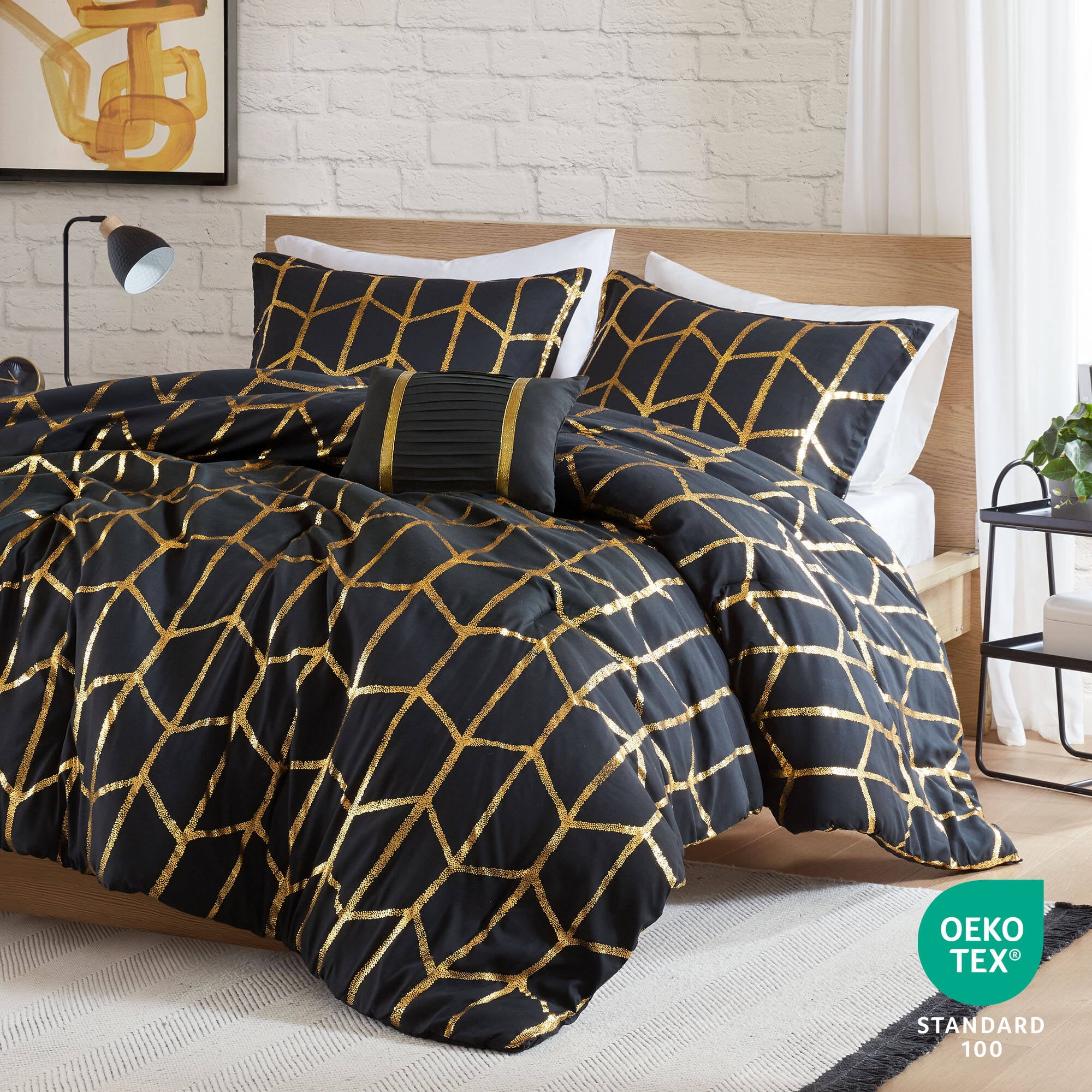 Regency Heights Twin/Twin XL Size Comforter Set, 3-Piece Bedding Set for All Seasons, Geometric Metallic Comforter Bed Set with Decor Pillows,Black/Gold