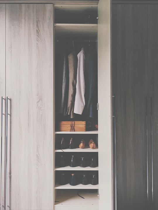 18 inch wardrobe