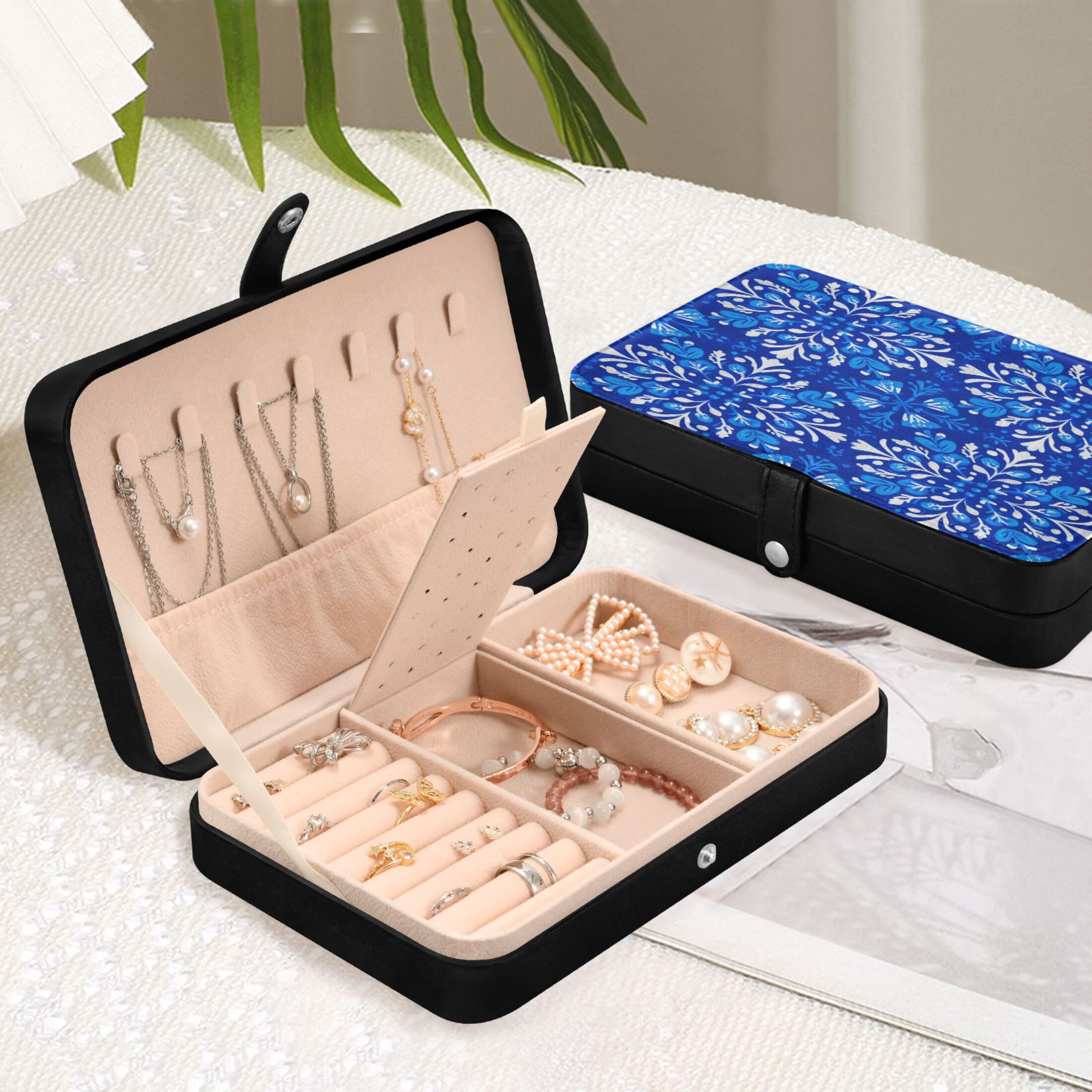Leather Jewelry Box Rectangular 8.27x5.5x1.78In Travel Jewelry Storage Earrings Necklace Bracelet Watch Brooch Storage Blue Beautiful