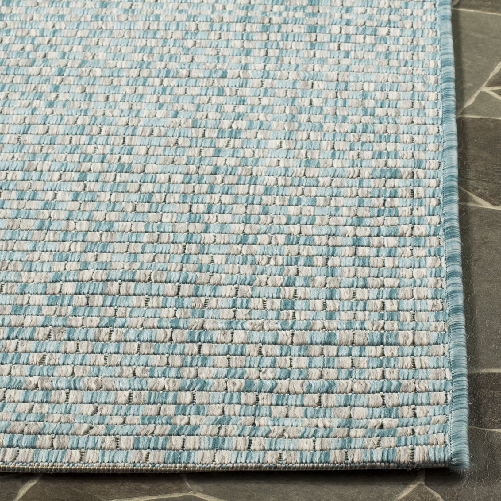 SAFAVIEH Courtyard Blair Geometric Indoor/Outdoor Area Rug, 4' x 5'7", Light Blue/Light Grey