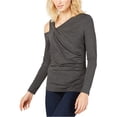 thumbnail image 1 of Vince Camuto Blusa fruncida con hombros descubiertos para mujer, gris, mediana Vince Camuto Hombro frío, 1 of 2