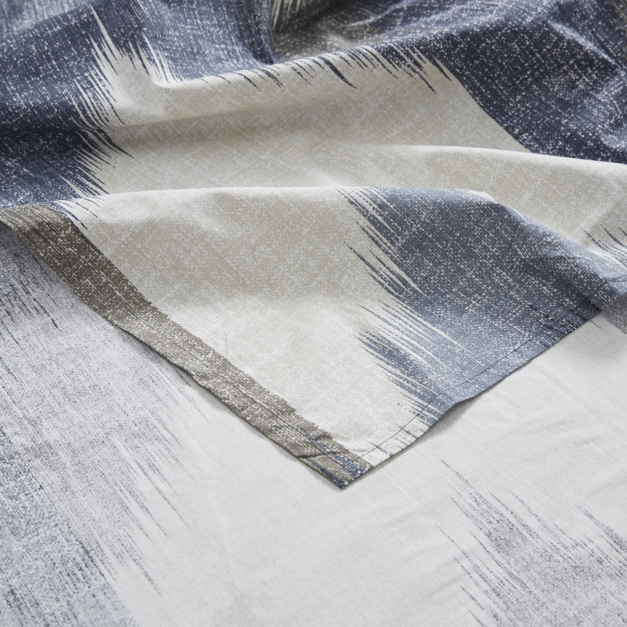 INK+IVY Chevron Shower Curtain, 100% Cotton Bathroom Curtain with 12 Button Holes, Navy, 72" x 72"