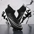 thumbnail image 3 of Botas de fútbol profesionales de alta calidad para hombre, zapatos de entrenamiento de fútbol, zapatillas de deporte con tacos para exteriores, hierba ultraligera Unisex, 3 of 5