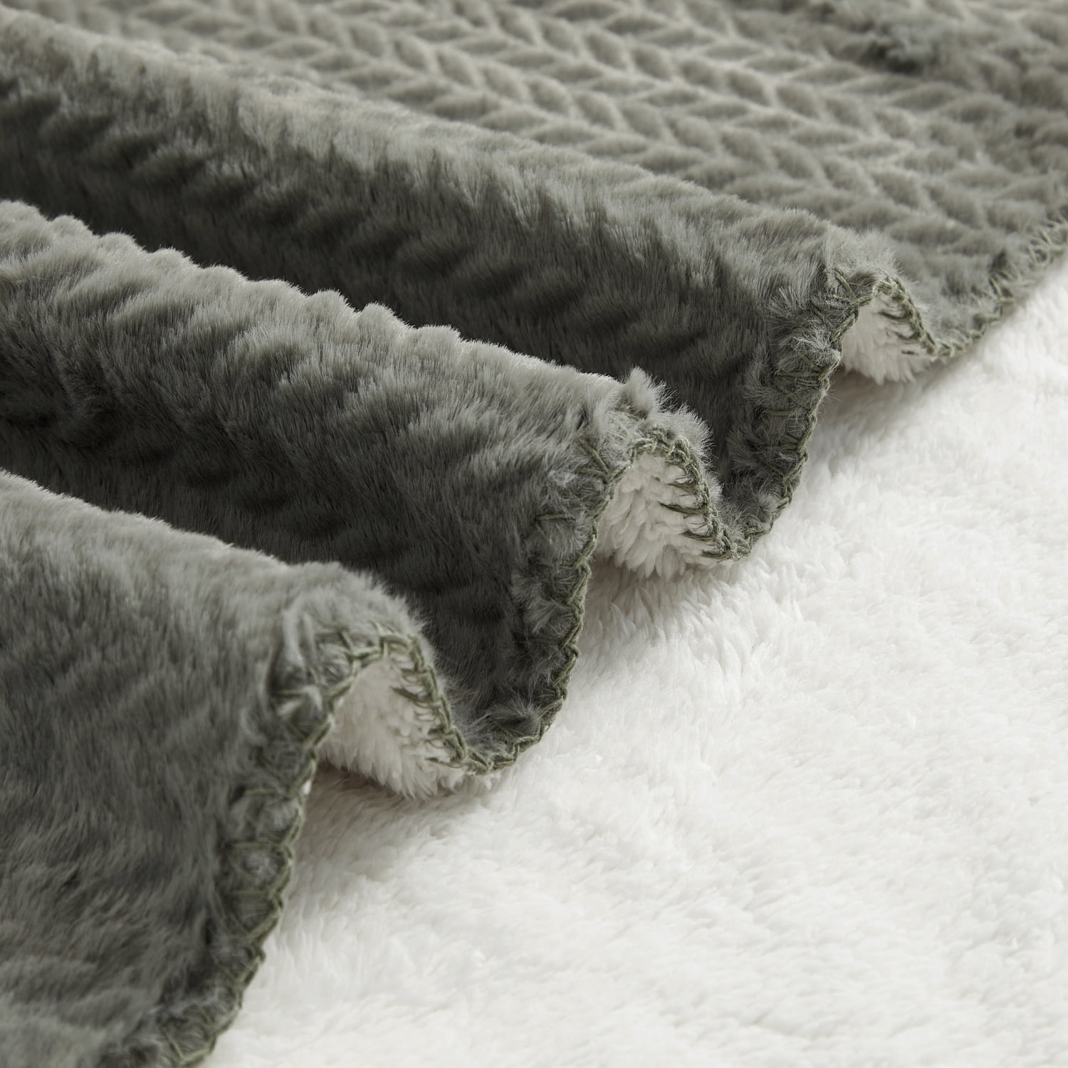 Dearfoams Reversible Embossed Faux Fur to Faux Shearling Oversized Couch Throw Blanket, Green, 50 x 70 in