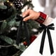 thumbnail image 4 of Lazos de Navidad de terciopelo Paquete de 16 | Envoltura de regalo navideña, decoración de árbol y corona, tela suave reutilizable, rojo 19.5x10cm | Accesorios para bolsas de dulces para fiestas de, 4 of 7