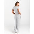 thumbnail image 4 of Conjunto coordinado Trendy Queen de 2 piezas para entrenamiento con pantalón deportivo, 4 of 5