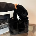 thumbnail image 3 of Bolso Hombro para Mujer Mano Peludo Informal Felpa Compras Suave (), 3 of 8
