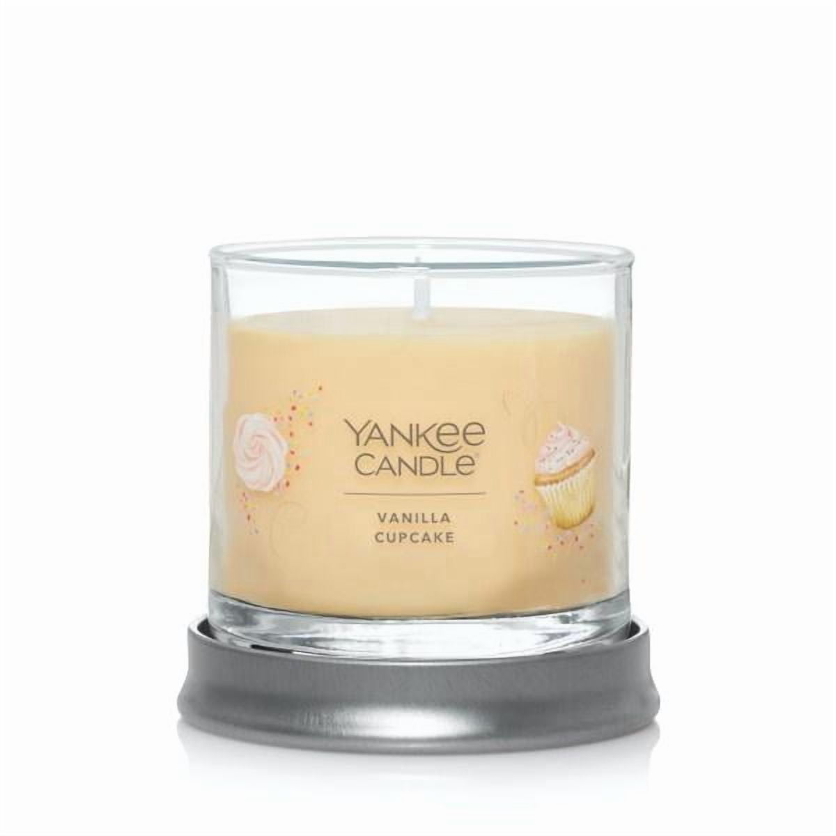 Yankee Candle Small Tumbler Scented Single Wick Jar Candle, Vanilla Cupcake, 4.3 oz (Pack of 2)