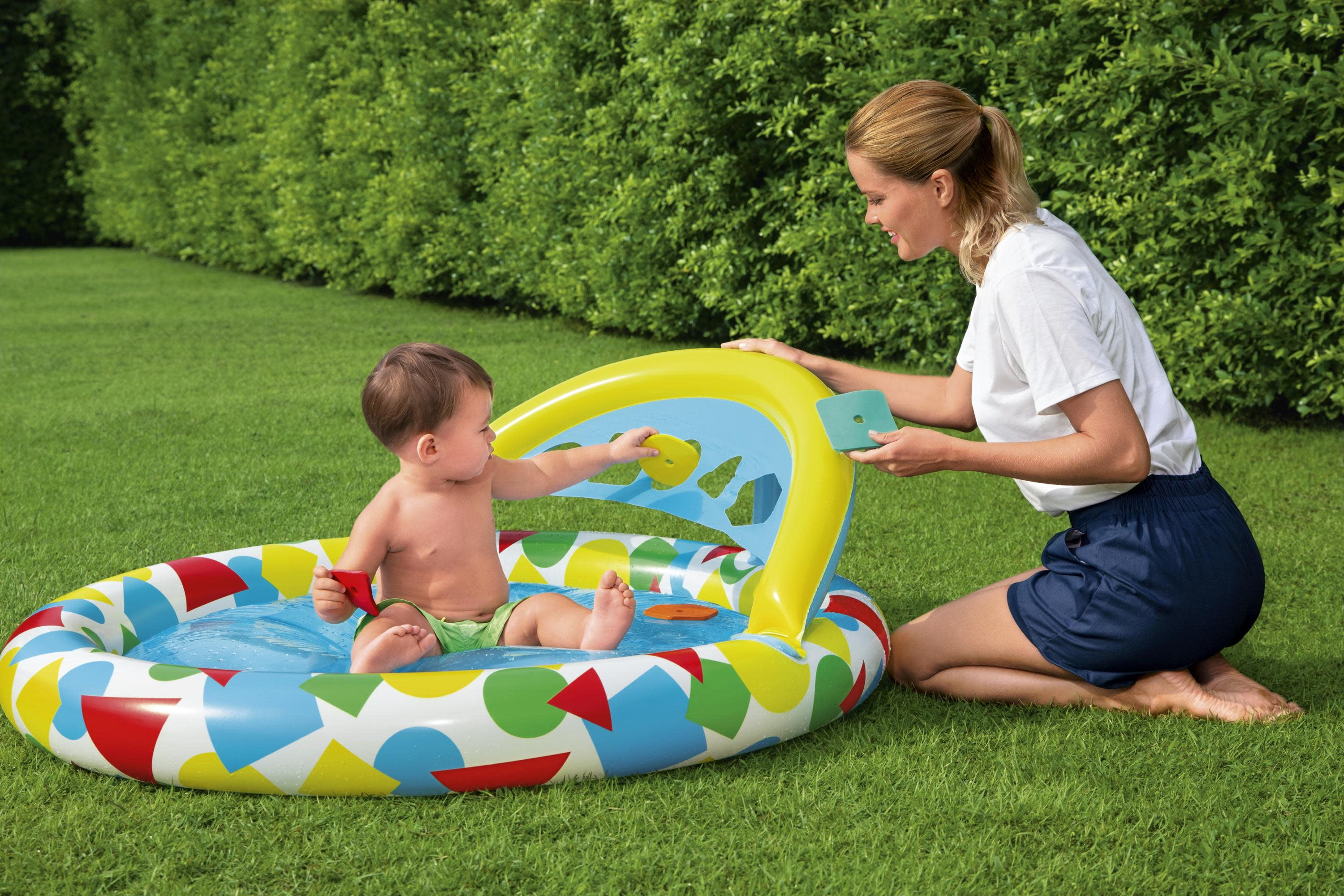 H2OGO Learn & Draw Inflatable Play Pool 