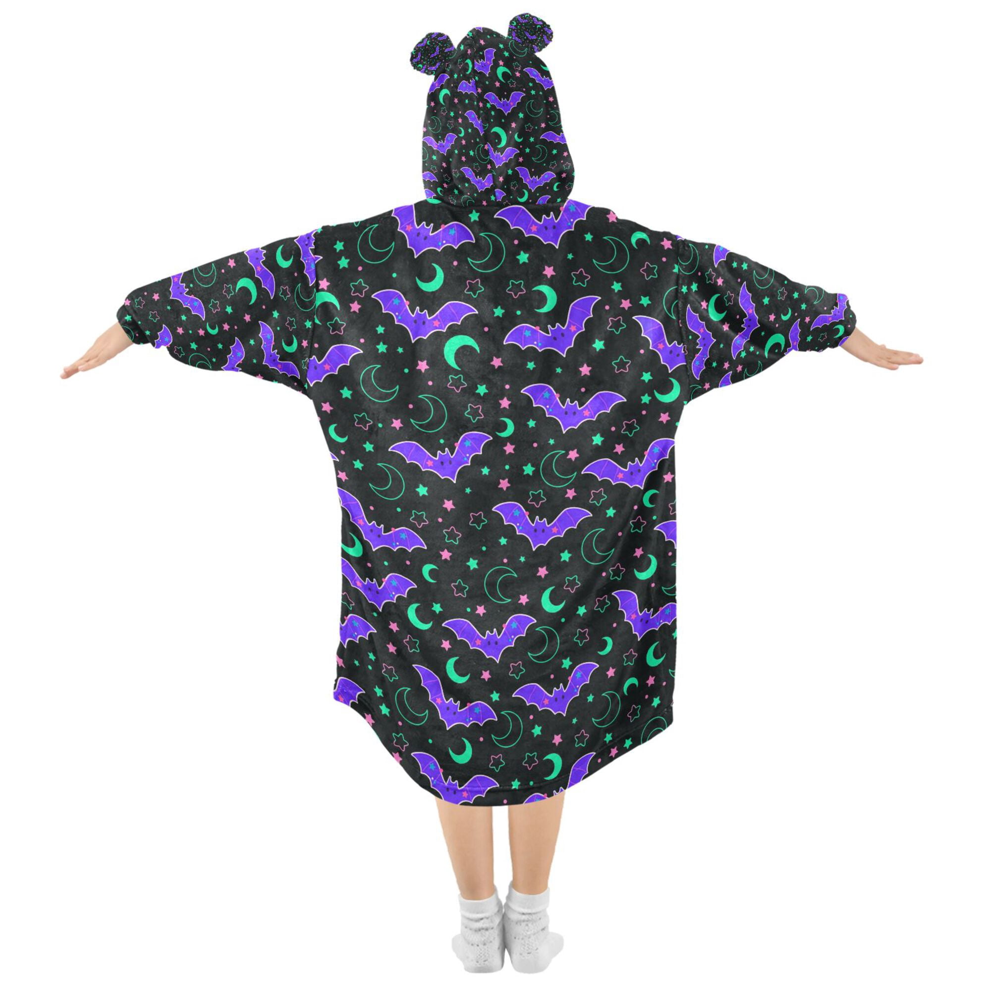 FORMRS Wearable Blanket Hoodie with Sleeves for Kids Cozy Flannel Sweatshirt, Purple Cartoon Bats Pattern