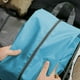 thumbnail image 5 of Bolsa de viaje multifuncional de poliéster impermeable de gran capacidad para guardar ropa, artículos y zapatos., 5 of 6
