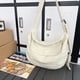 thumbnail image 2 of Bolsa De Hombro Bolsa cruzadas de lona de mensajero de gran capacidad portátil para adolescentes (Beige) Tmvgtek Para Estrenar, 2 of 9