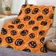 thumbnail image 1 of Manta con Estampado de Calabaza de Halloween, Moderna Manta Cálida de Franela para Dormitorio, 1 of 6