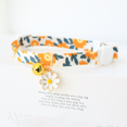 thumbnail image 2 of Hongkaii Colliers Floraux pour Chat avec Clochette Collier Ajustable pour Chaton Ensemble de Colliers de Sécurité pour Chat Charmes Floraux Collier pour Animaux de Compagnie Motif Marguerite Mignonne Collier pour Chat Printemps, 2 of 3