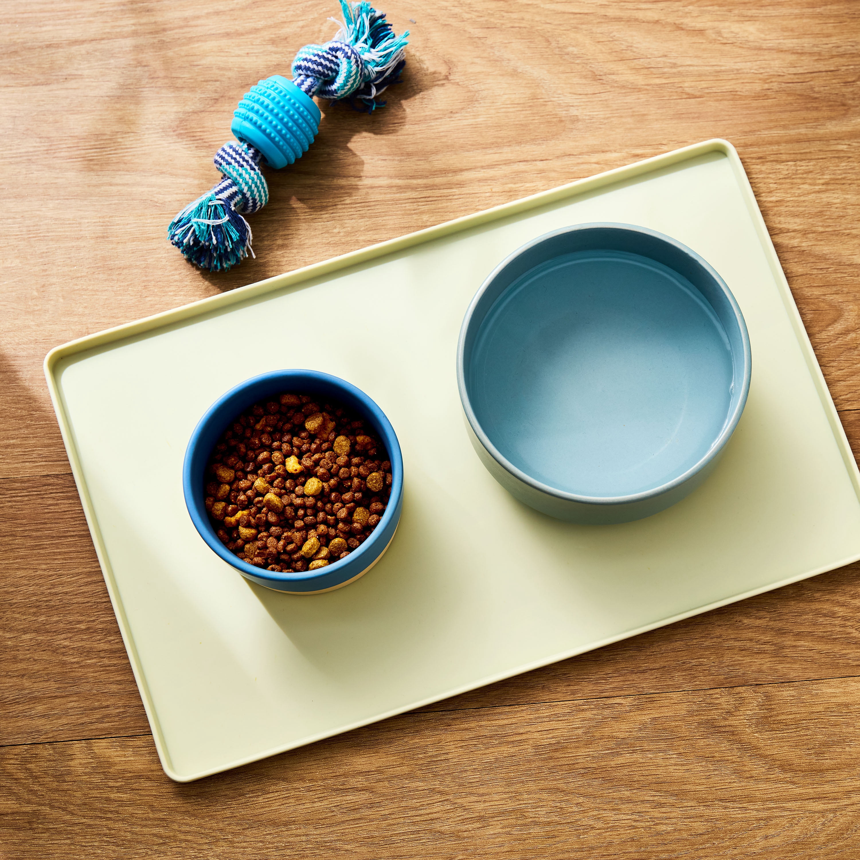 Vibrant Life Small Silicone Pet Feeding Mat, Gray, 13" x 8"