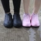 thumbnail image 2 of GOOHOCHY 1 par de fundas protectoras antideslizantes para zapatos, de silicona, impermeables, para botas de lluvia, talla L, color negro, 2 of 8