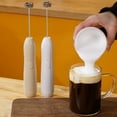 thumbnail image 1 of Espumador de Leche Recargable, Alimentado Por Usb-C, Portátil, con Batidor Desmontable de Acero Inoxidable, Espuma Rápida para Café con Leche y Capuchino, Fácil de Limpiar, Tamaño 30 X 3 X 3 Cm, 1 of 7