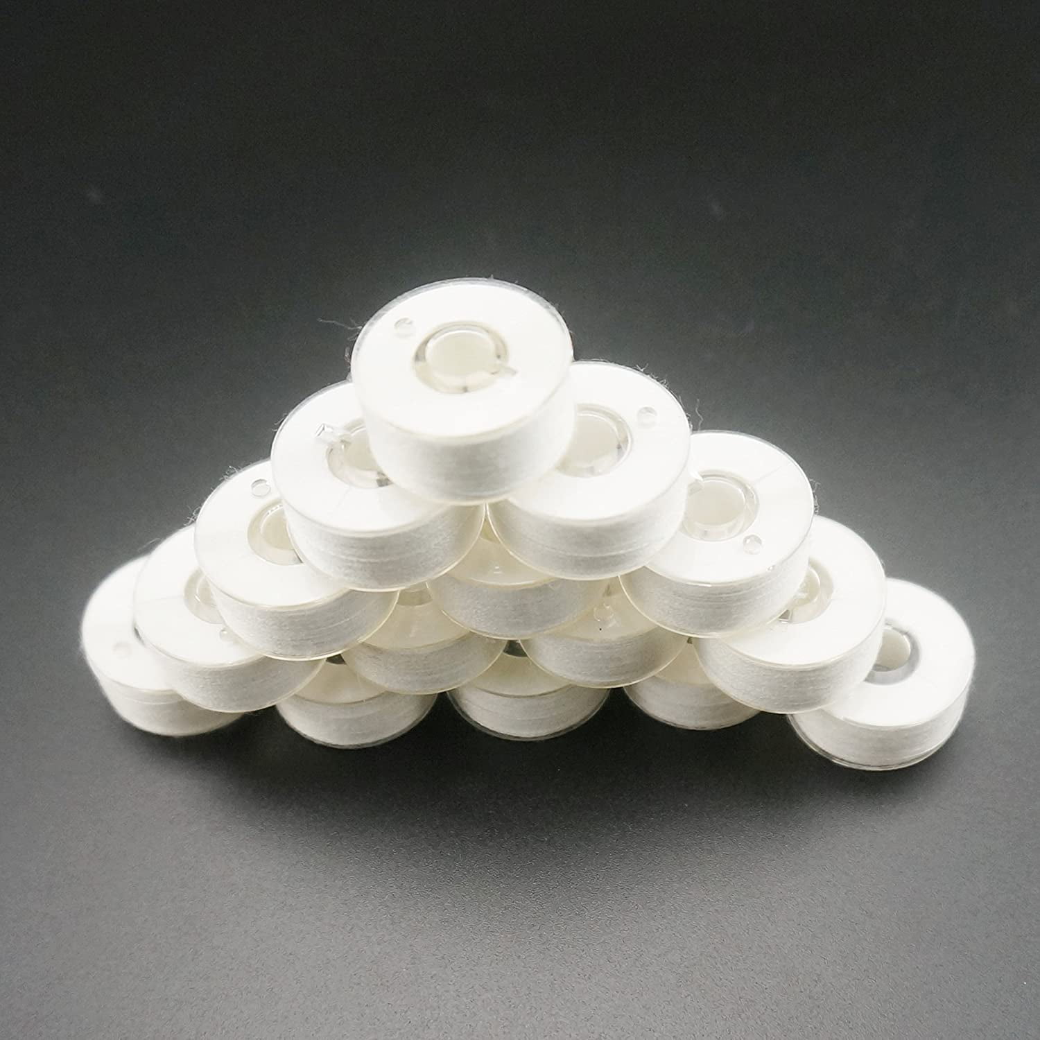 New brothread 25pcs Wit 70D/2 (60WT) Voorgewonden Onderdraad Kunststof Maat A SA156 voor Borduurwerk en Naaimachine DIY Borduurgaren Naaigaren