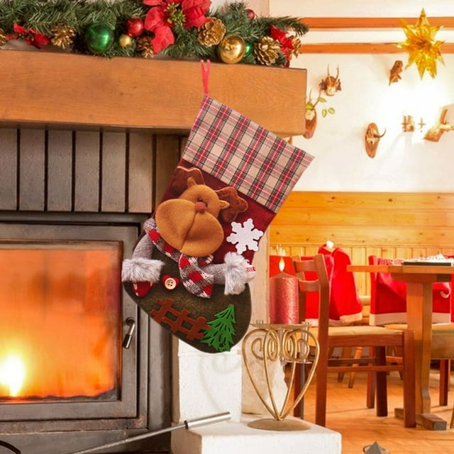 Fiudx Media Navideña de Terciopelo Rojo con Estampado de Copos de Nieve y Bayas. Media Grande para Colgar En La Chimenea y El Árbol. Tela Suave No Tejida. Decoración Festiva Invernal. Regalo Personal