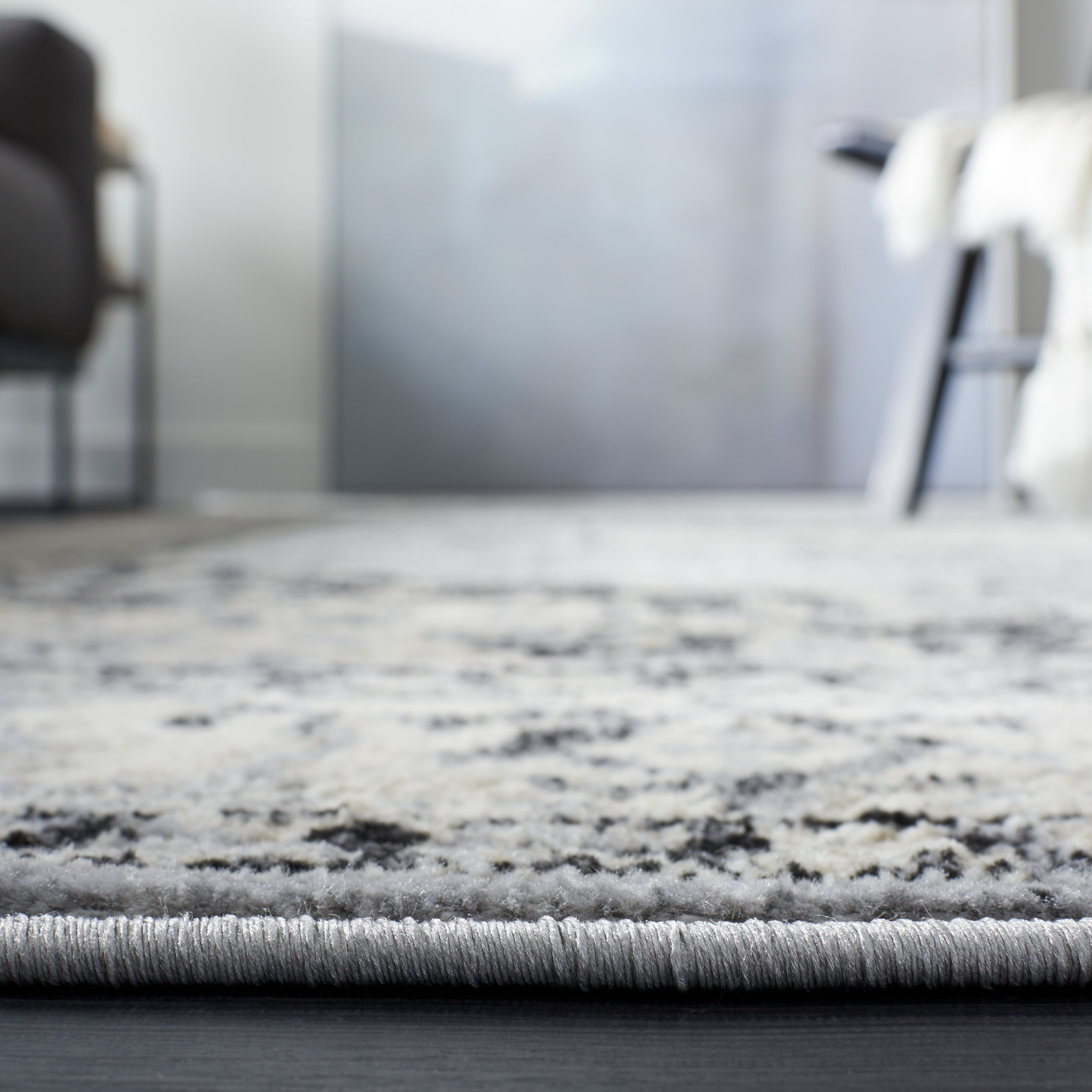 SAFAVIEH Brentwood Dimas Oriental Area Rug, Silver/Black, 8' x 10'