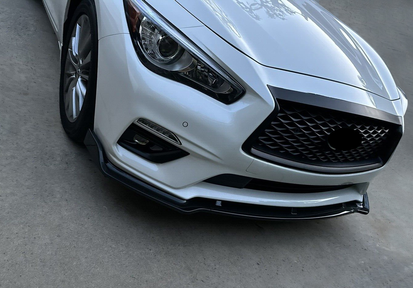 Ikon Motorsports Front Bumper Lip Compatible With 2018-2024 Infiniti Q50 Base/Non-Sport Models Carbon Fiber Print PP Polypropylene 3PCS Add-On Front Lip Spoiler Splitter