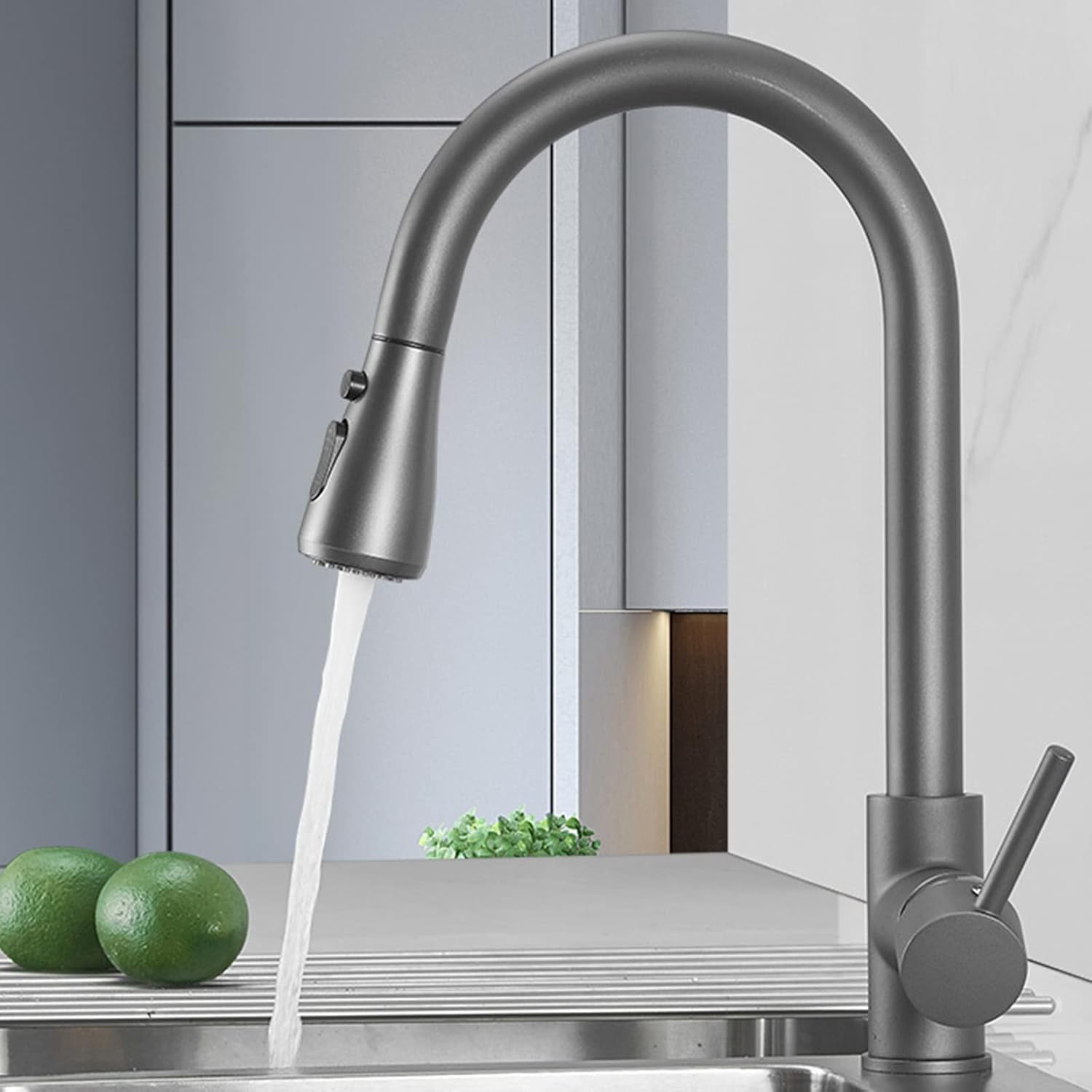 Kitchen Faucet with Pull Out Spray, Kitchen Sink Mixer Faucet Gray Sink Faucet Brass Hot Water and Cold Water Swivel Retractable Faucet