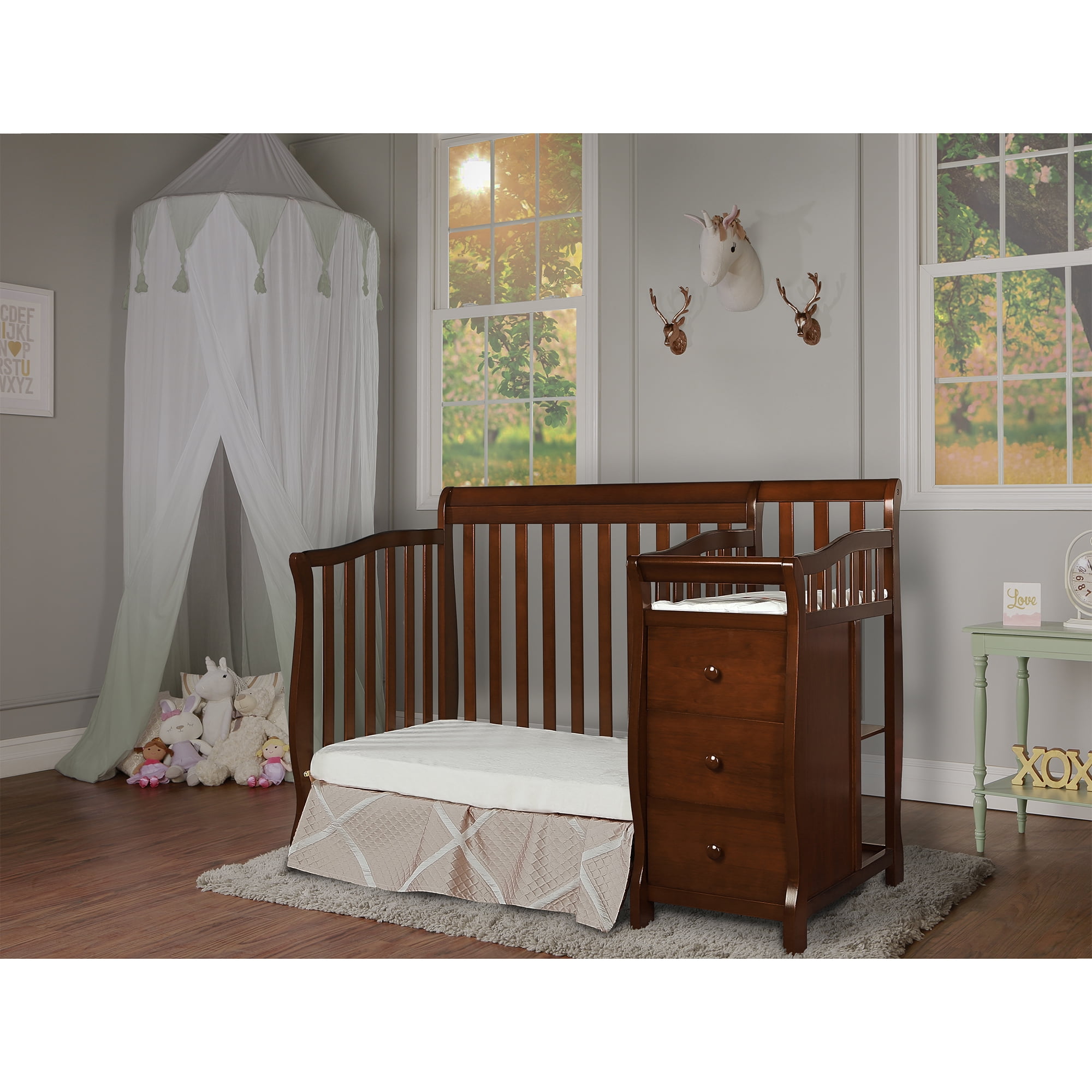 dream on me mini crib with changing table