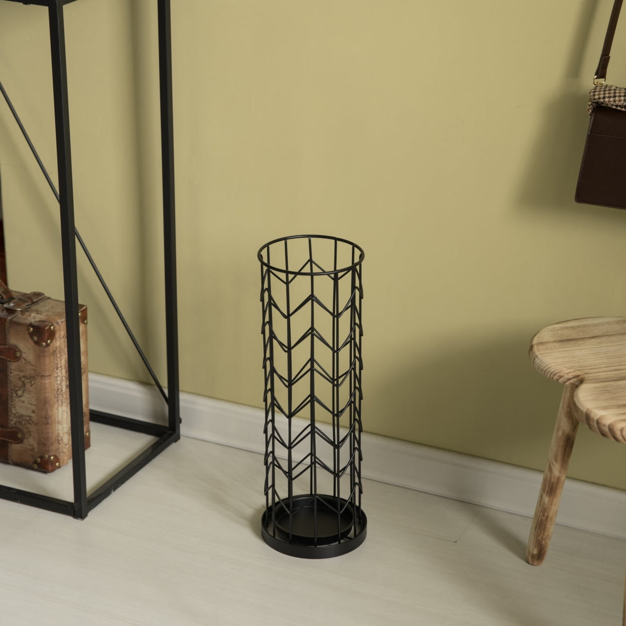 Black Round Horizontal Design Umbrella Holder Stand for Indoor and Outdoor with Drip Water Tray