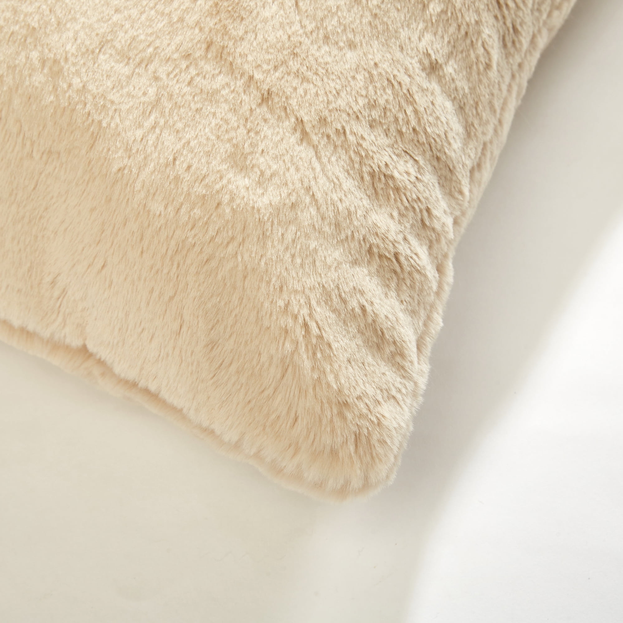 Mainstays Faux Fur Soft Pillow, 18 x 18, Tan