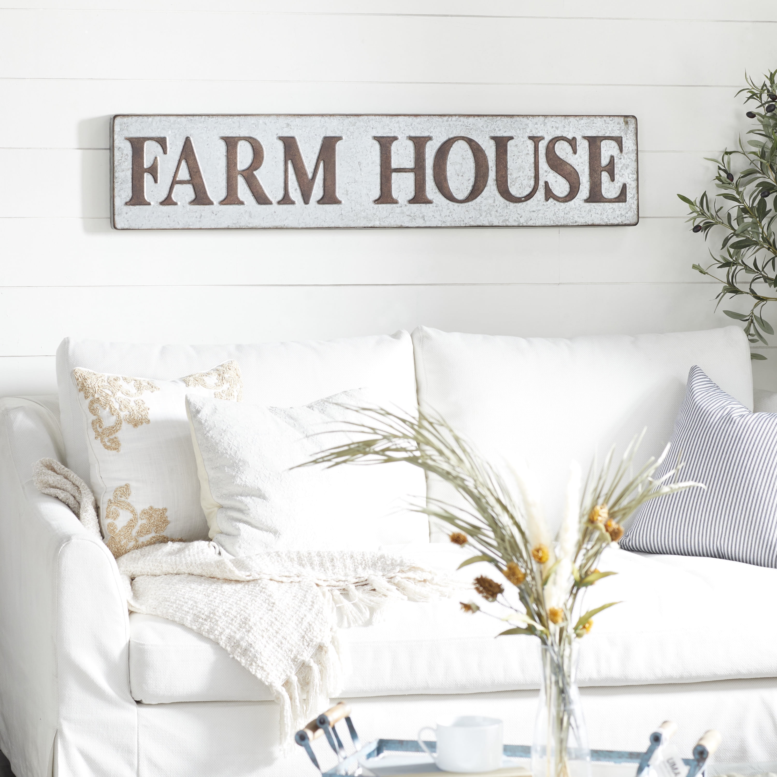 DecMode Indoor Brown Metal Farmhouse Sign Wall Decor