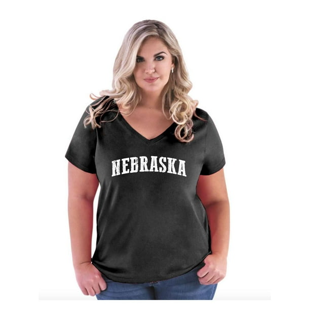 Mom's Favorite Womens and Womens Plus Size NE Nebraska Flag Omaha Curvy VNeck TShirt, up to