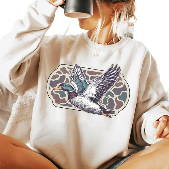 Camo Flying Mallard Bird Sweatshirt – Vintage Old School Camo Unisex Hunting Sweatshirt, Outdoor Duck Hunting Graphic Top, Country Gift for Men and Women