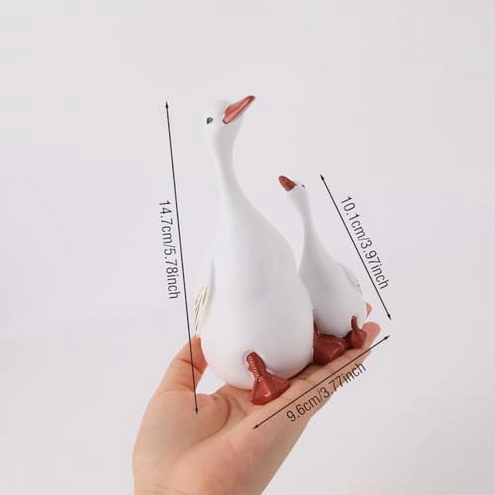 Voyyphixa White Goose Garden Statue Mother Duck and Ducklings Figurine Cute Animal Resin Sculptures for Lawn Patio Outdoor Yard Decor Table Living Room Bedroom Decoration (Large)
