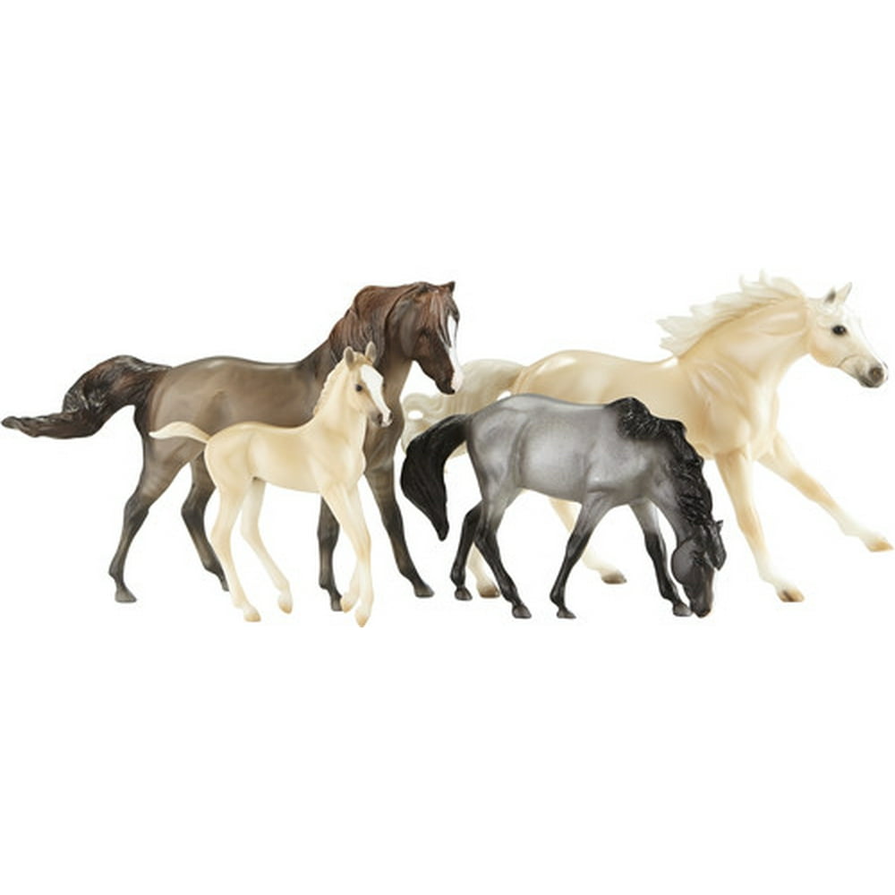 Breyer Clouds Encore Gift Set (Breyer Traditional Horses)