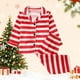 thumbnail image 1 of Conjunto de pijama de dos piezas para niños, de poliéster, con cuello vuelto, manga larga, estampado informal, top de solapa y pantalones largos., 1 of 3