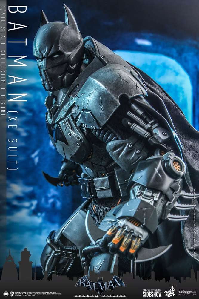 Hot Toys Movie Masterpiece Batman Vinyl Figure