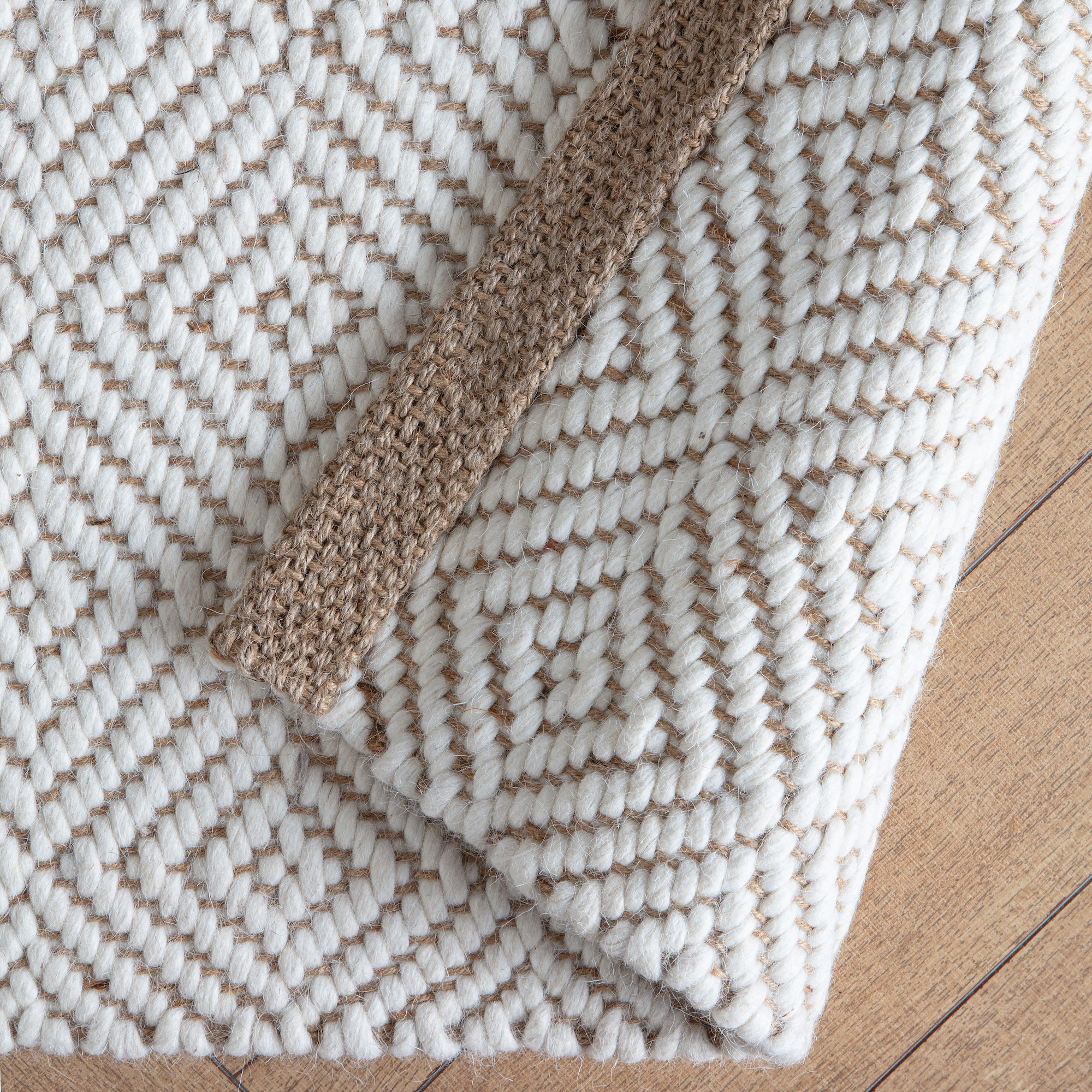 Anji Mountain Bohemian Hand-Made Area Rug, 48 in x 72 in