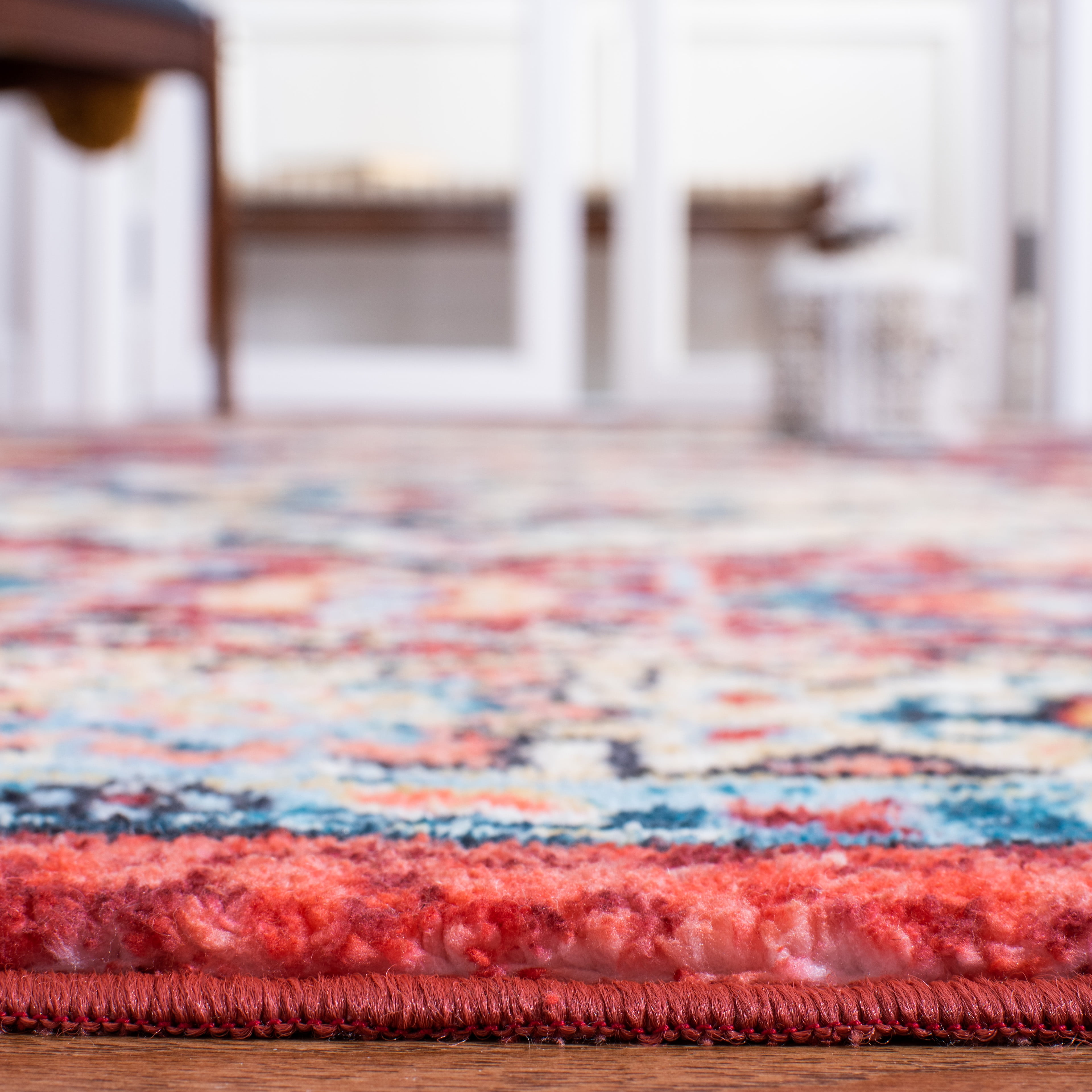 SAFAVIEH Riviera Jacob Oriental Polyester Machine Washable Area Rug, Red/Blue, 4'5" x 6'