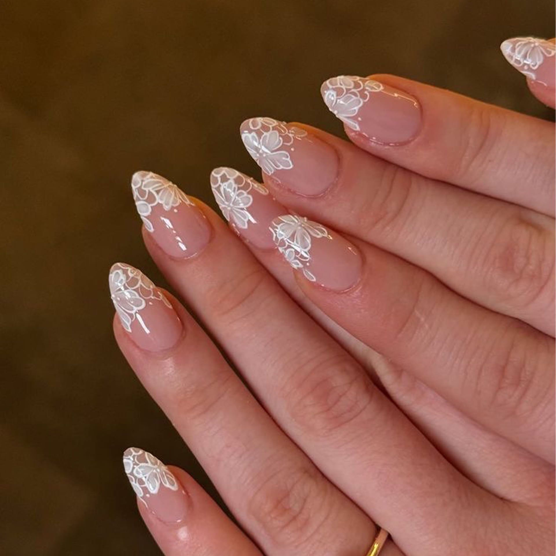 Mioervt Almond Press On Nails, Nude Fake Nails with White Lace Flower French Tip, Reusable Glue On Nails for Wedding Bridal Women Girls, 24Pcs False Nails, Buy 2 Get 1 Random Free