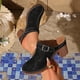 thumbnail image 2 of Mujeres Tacones Altos Cerrados Zapatillas Del Dedo Del Pie Bloque Tacón Mulas Estilo de Madera Clogs Casual Verano Oficina Diapositivas Sandalias Comodidad, 2 of 9